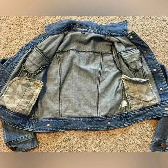 American Eagle jean jacket. XS - Picture 5 of 8